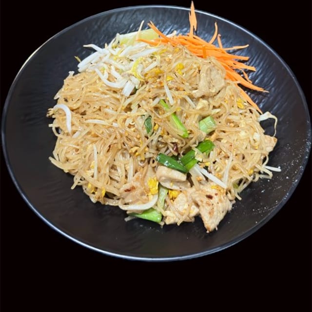 Street Pad Thai.